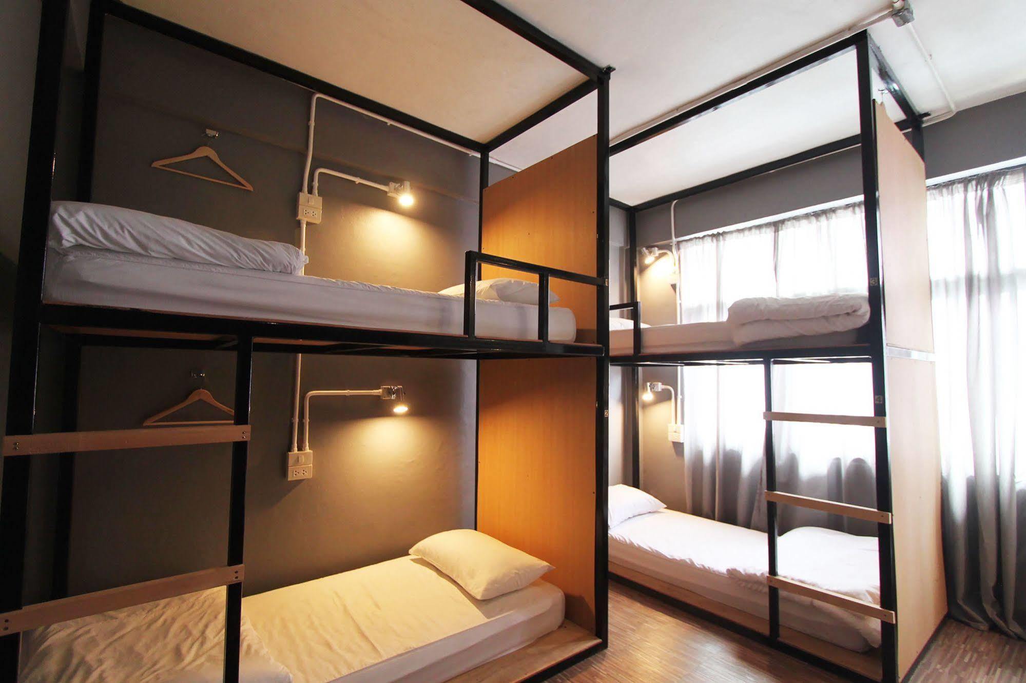 The Backpack Hostel Bangkok Exterior foto
