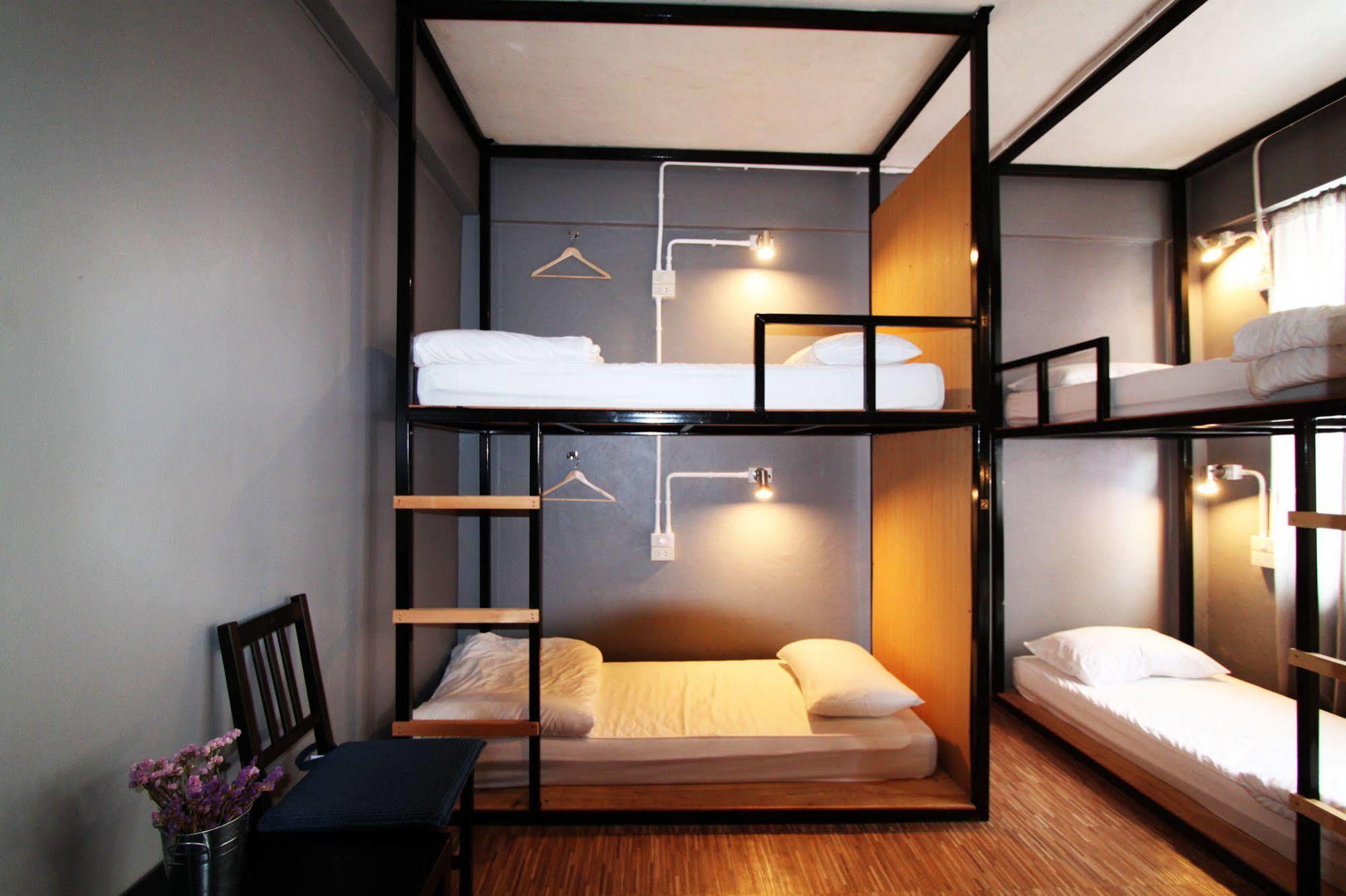 The Backpack Hostel Bangkok Exterior foto