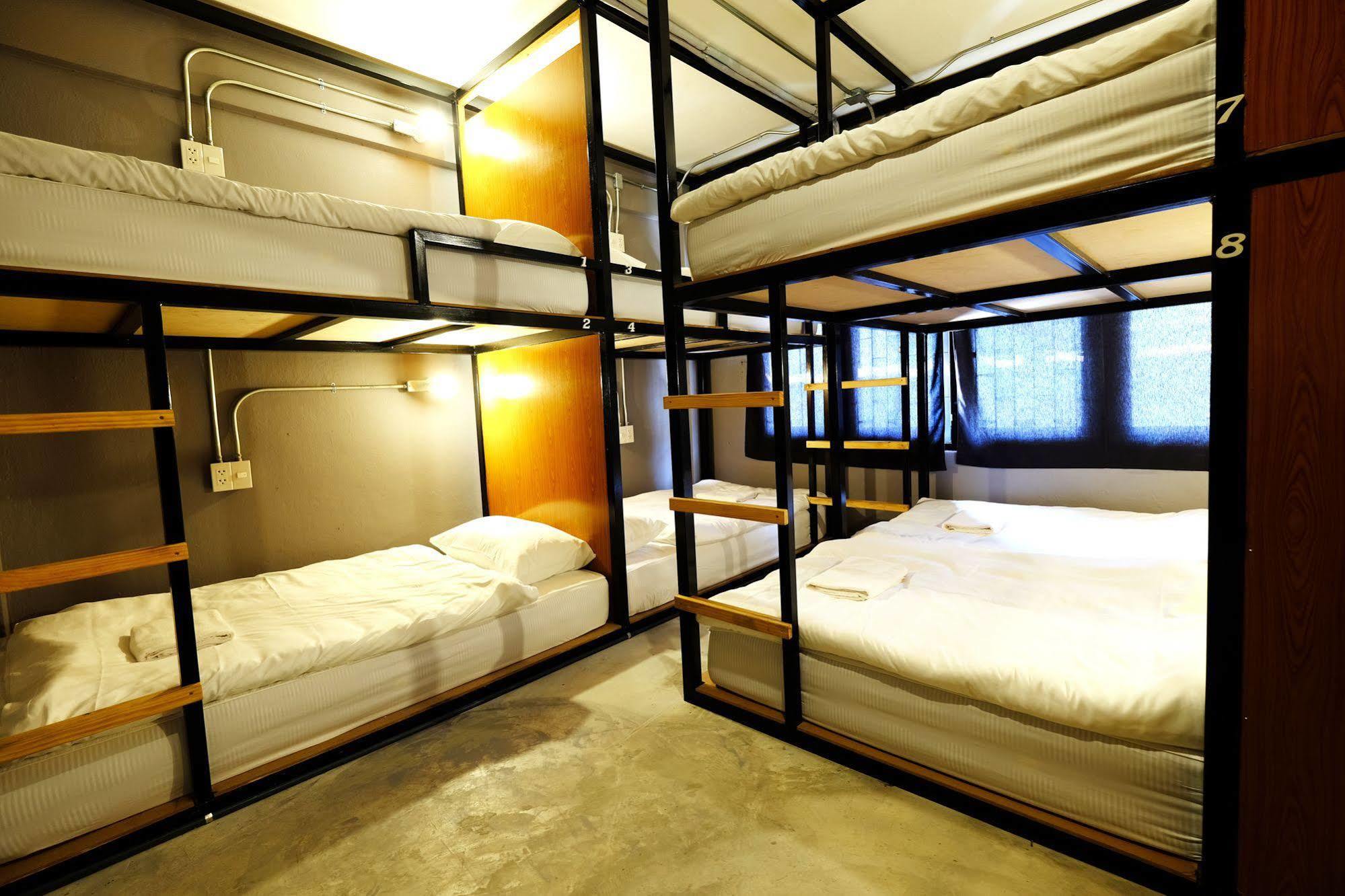 The Backpack Hostel Bangkok Exterior foto